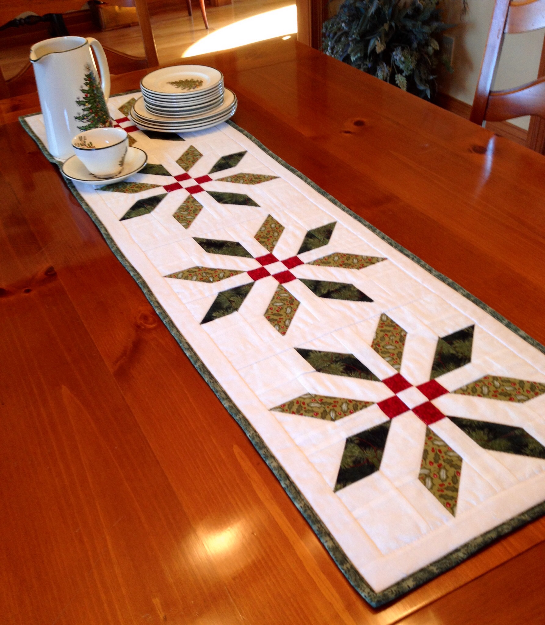Easter table runner pattern? - Quiltingboard Forums