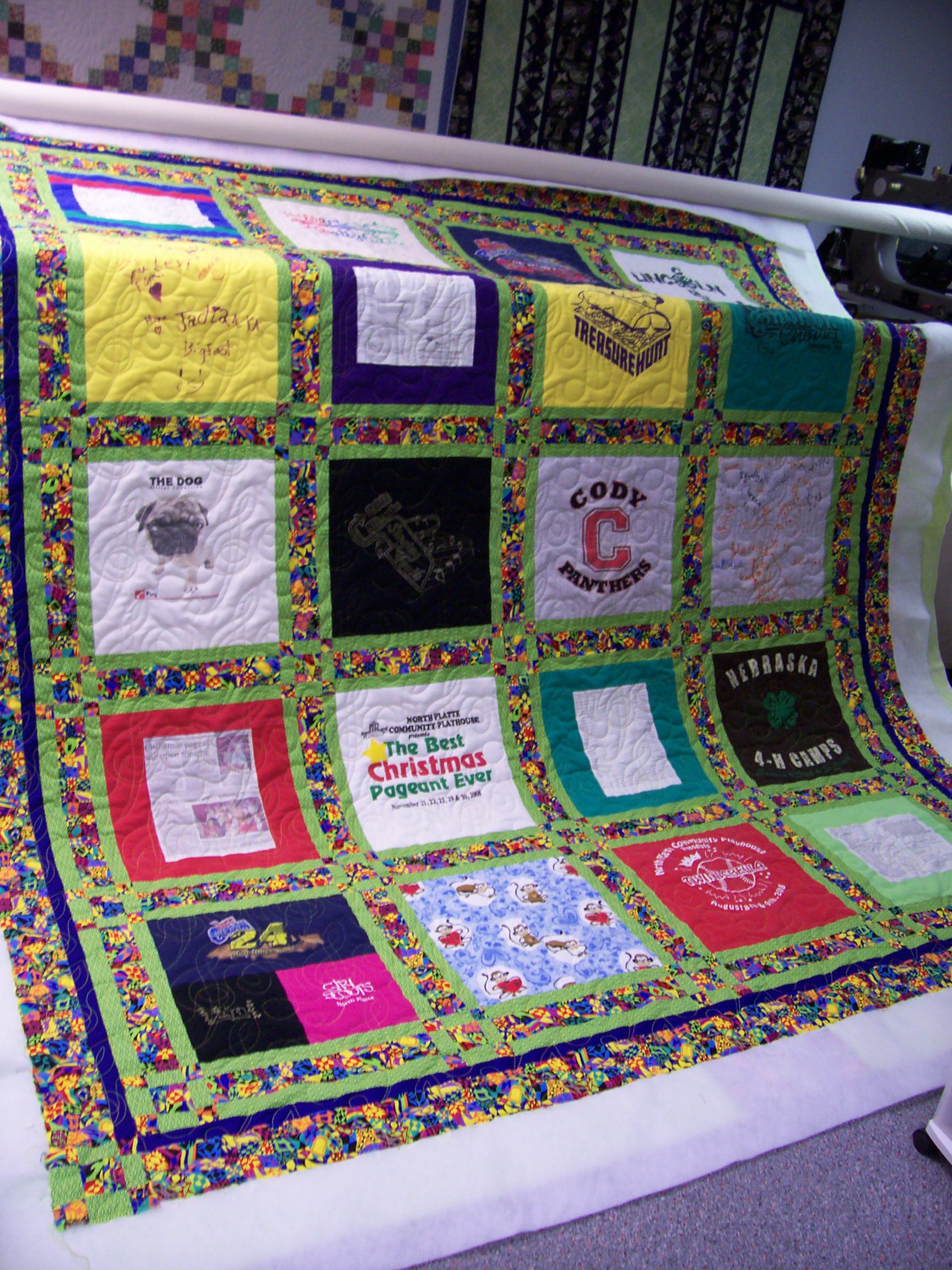T Shirt quilt made by Sandy - Quiltingboard Forums