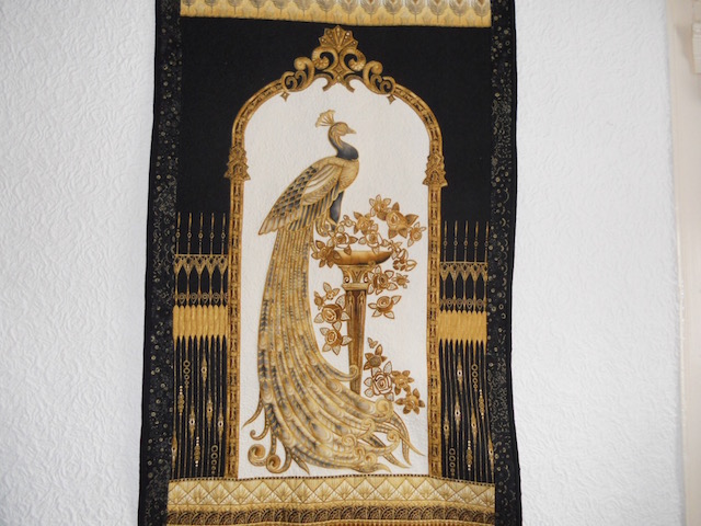 Trapunto Peacock Wallhanging - Quiltingboard Forums