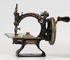 fand-w-miniature-sewing-machine.bmp