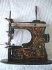 toy-sewing-machine-011.jpg