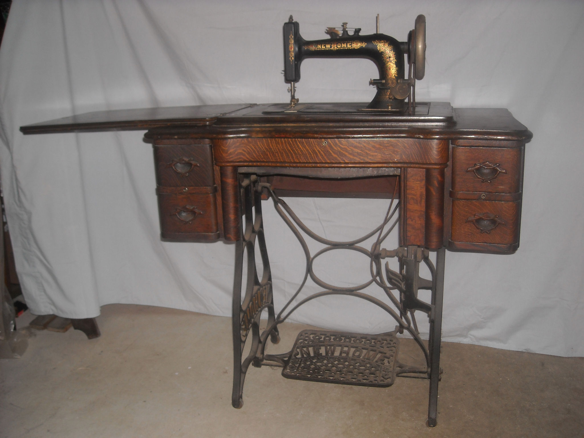 New Home 1912 Treadle. - Quiltingboard Forums