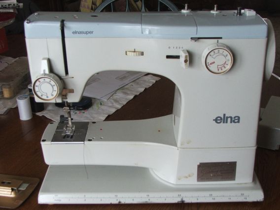 24 Elna Su Sewing Machine Ayburaadith